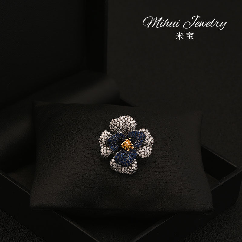 闪耀精致蓝调山茶花衣服配饰优雅气质小香风花朵胸花衬衫领口固定,饰品/流行首饰/时尚饰品新,胸针,淘宝优惠券,粉丝福利购,淘宝优惠卷