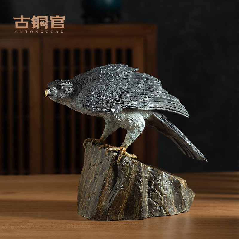 大展宏图办公桌老鹰摆件古铜官