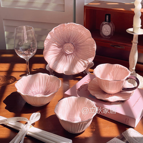 碗碟套装家用2025新款陶瓷筷浮雕中式复古釉下彩乔迁新婚礼物餐具