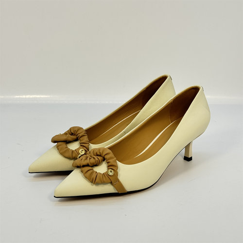 梦飞嫦真皮尖头细跟蝴蝶结单鞋