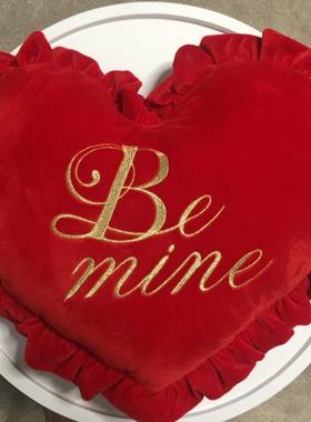 日系创意礼品婚庆正红色粉色爱心抱枕沙发办公室靠垫水晶绒床头垫