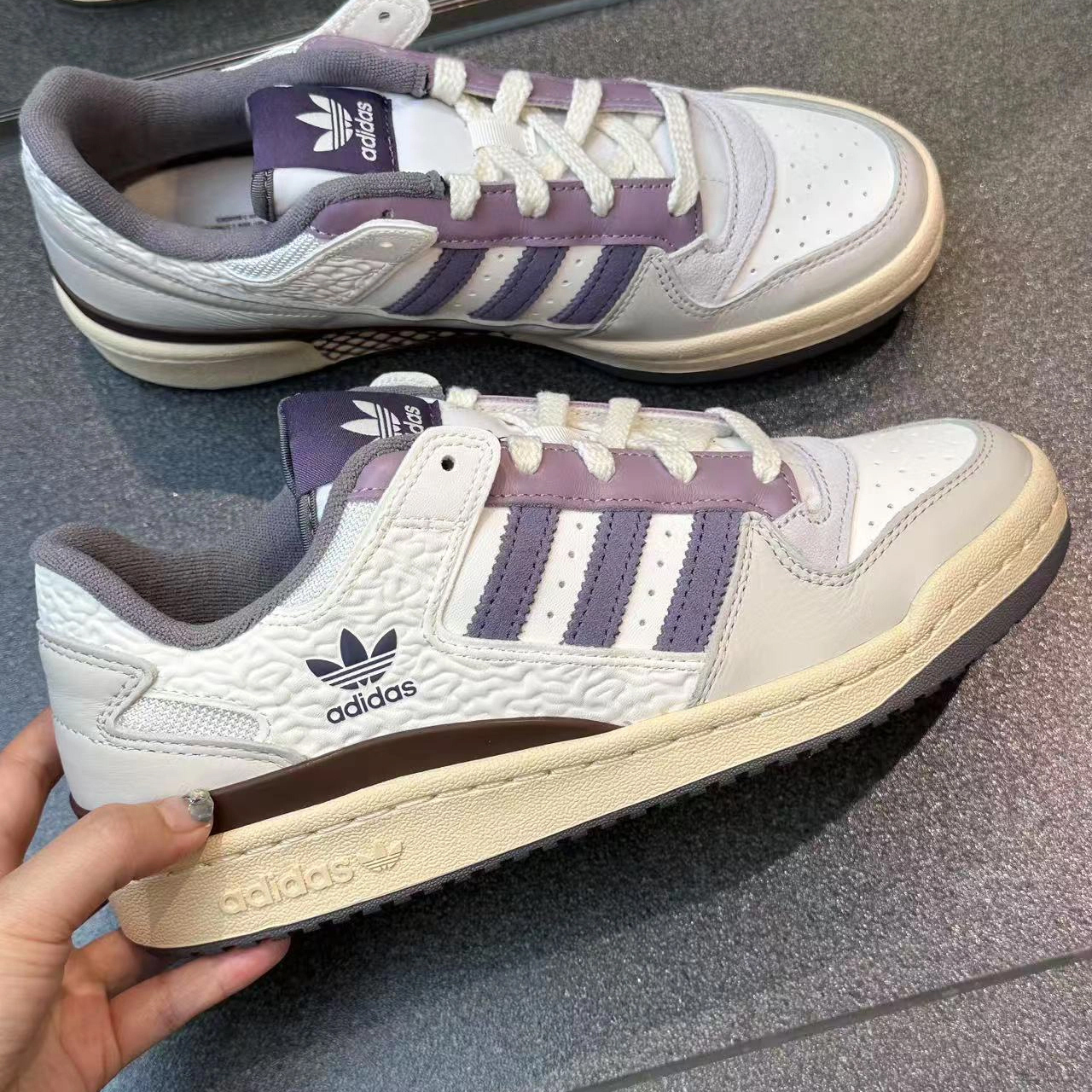 阿迪达斯Forum休闲板鞋