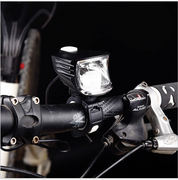 Lumière vélo - phare - Ref 2401836 Image 1