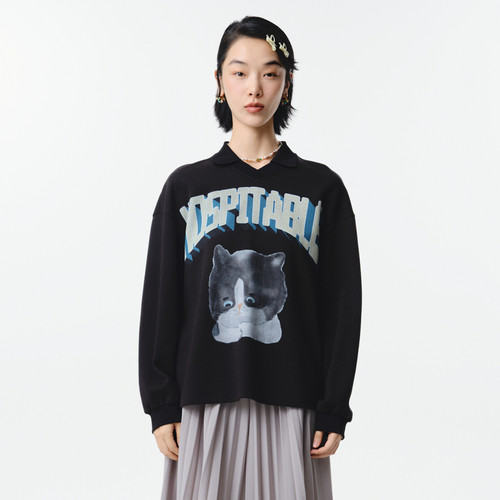 V型领口、翻领、印花、撞色