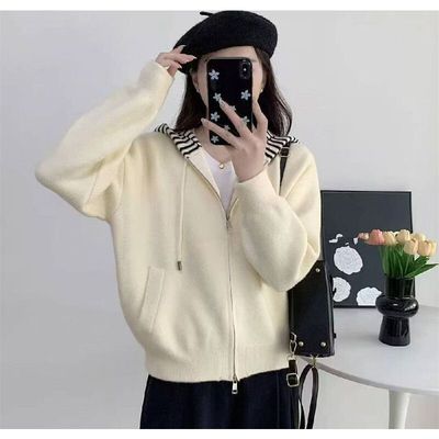 休闲百搭短款毛衣外套