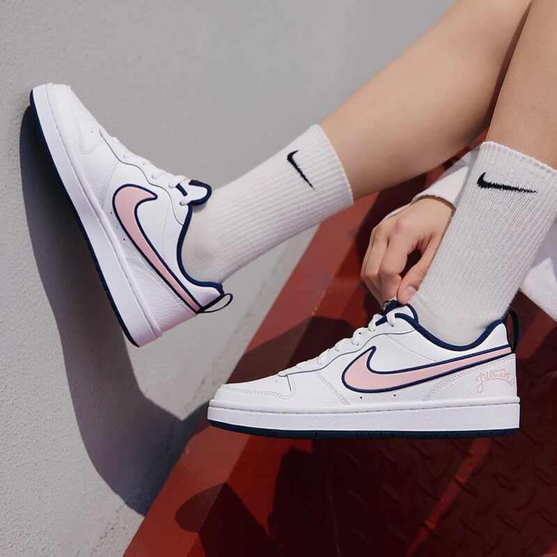 Nike耐克女款运动板鞋白色粉色低帮休闲鞋DB3090-100