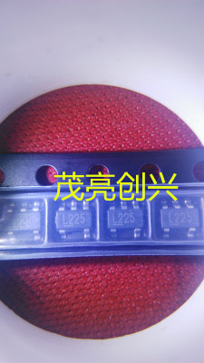 直拍 MIC5235-2.5BM5  MIC5235-2.5YM5 全新原装 MIC 丝印 L225