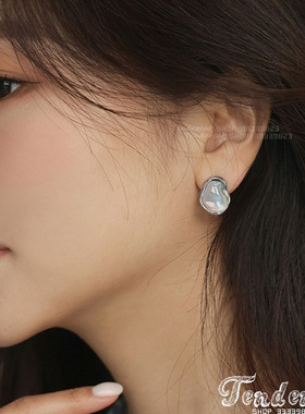 Loons pearl earrings 简约复古包边巴洛克不规则珍珠几何形耳钉