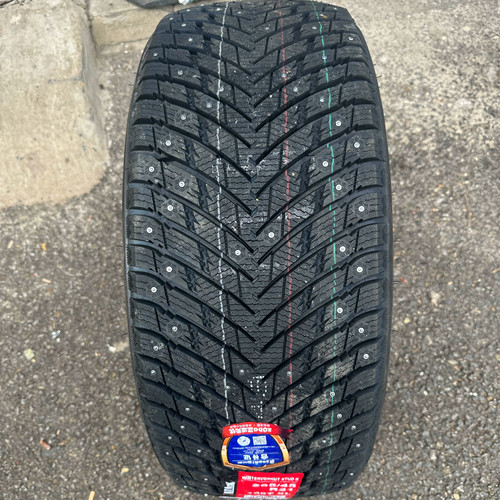 镶钉冬季防滑耐磨雪地胎225/5560R18 235/50R19 265/45R21固兰达