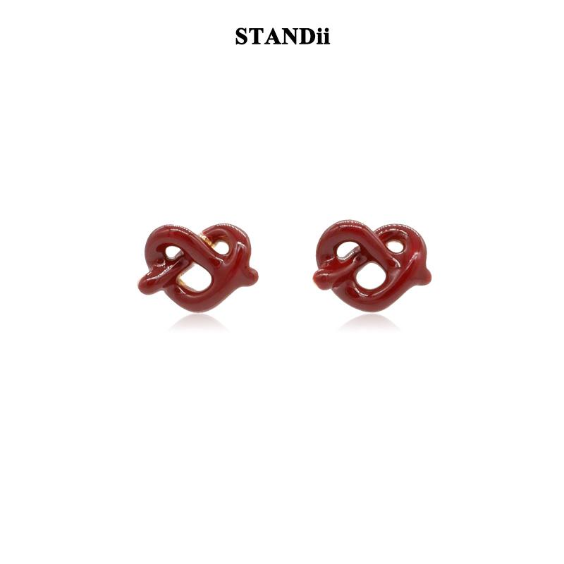 STANDii红咸水结爱心耳钉