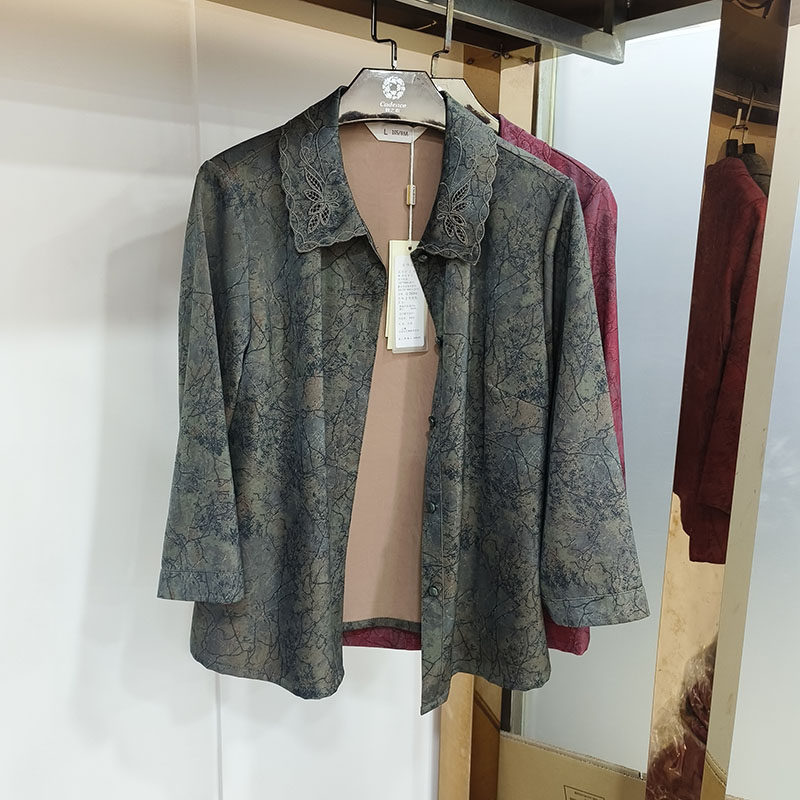 正品中老年女妈妈春夏香云纱上衣福太太丝缎衬衫绸缎开衫防晒衣