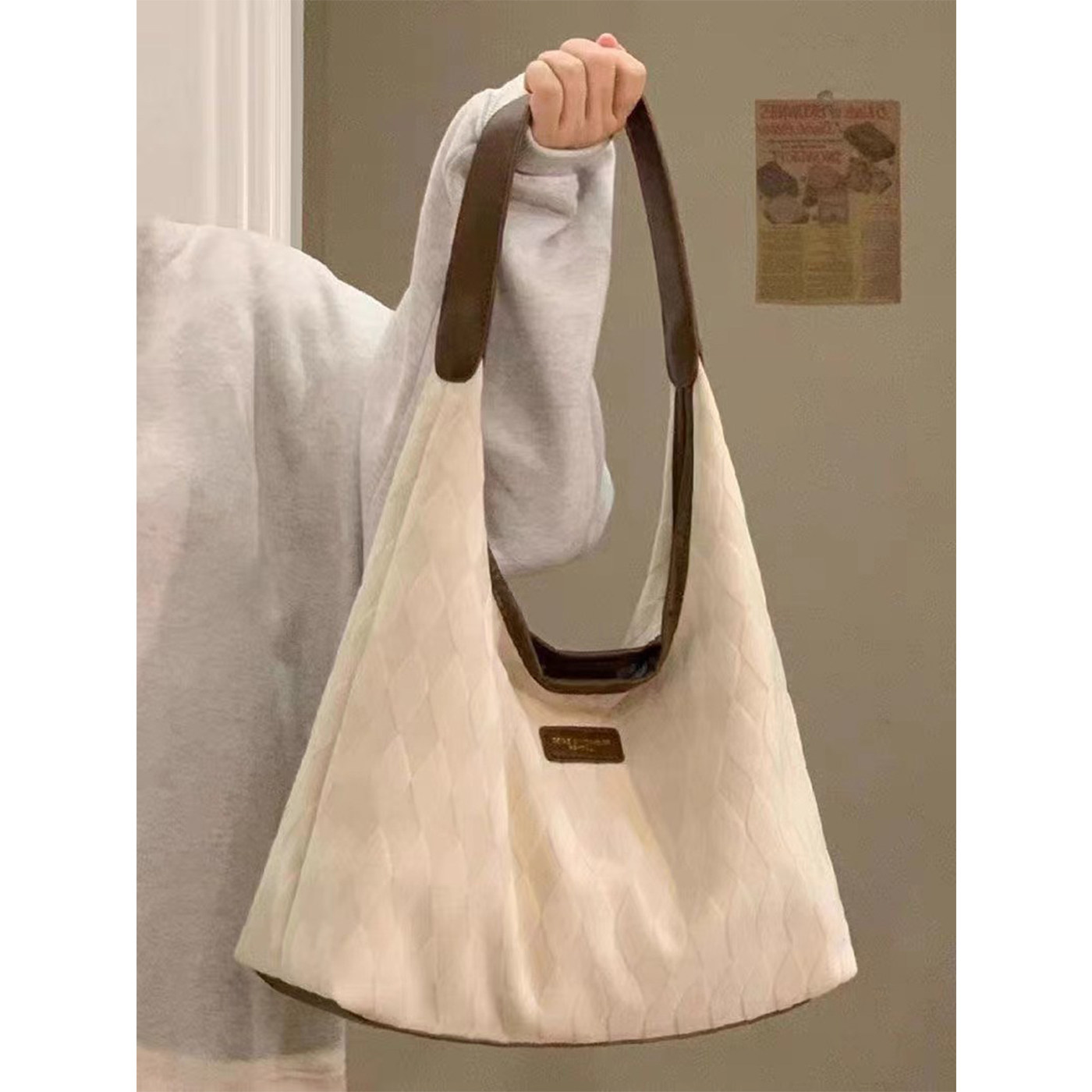 大容量腋下托特包女2026新款菱格拉链帆布单肩包女通勤简约手提包,箱包皮具/热销女包/男包,通用款女包,淘宝优惠券,粉丝福利购,淘宝优惠卷