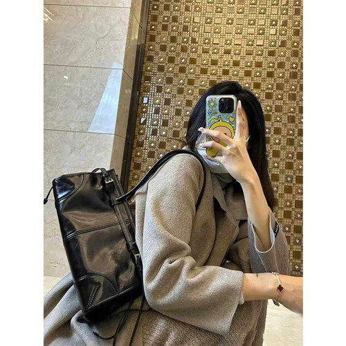 高级感通勤托特包女2026新款