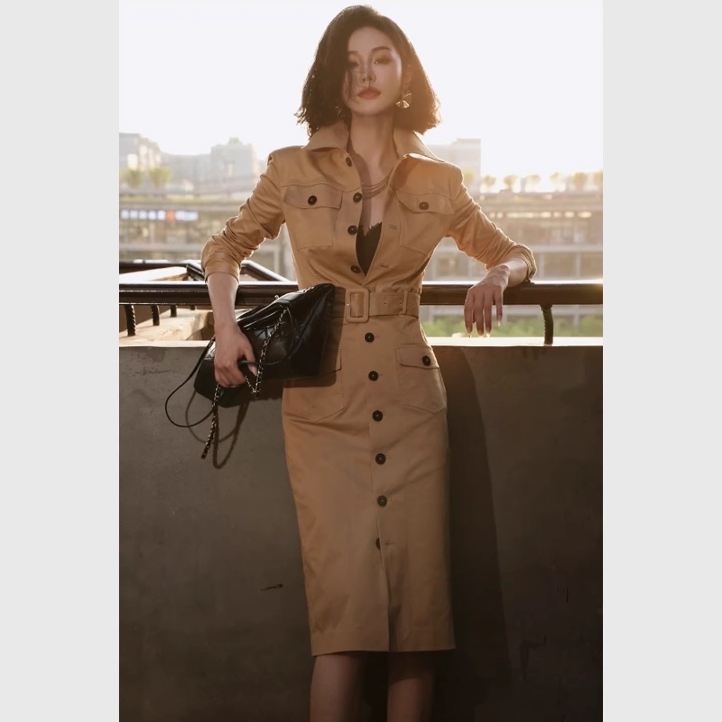 巨好看的掐腰卡其色工装连衣裙女秋轻熟气质高级感修身国风连身裙