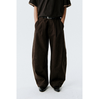 轻微磨毛穿着舒适弯刀裤型