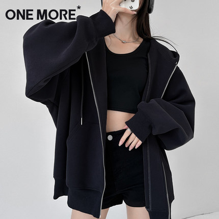 one more卫衣外套女2025新款秋季流行风格入秋轻薄秋装黑色上衣Y