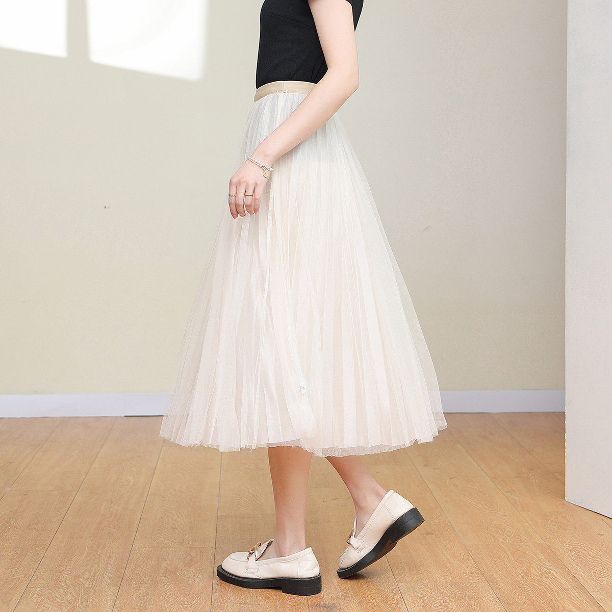 one more2025年夏季新款百搭仙女半身裙时尚洋气学院风两