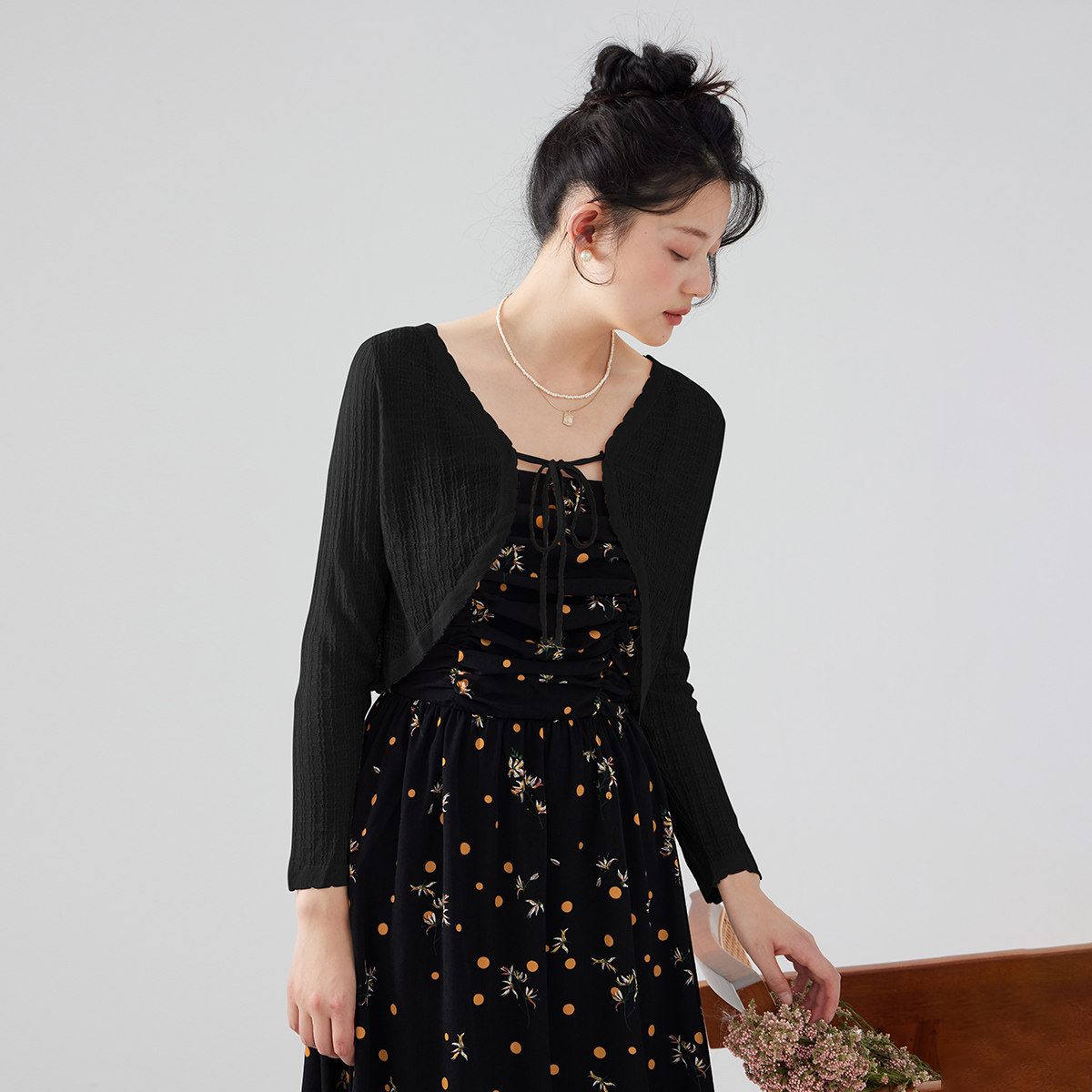 【2025夏季】薄款小披肩外搭罩衫女法式短款针织开衫系带上衣