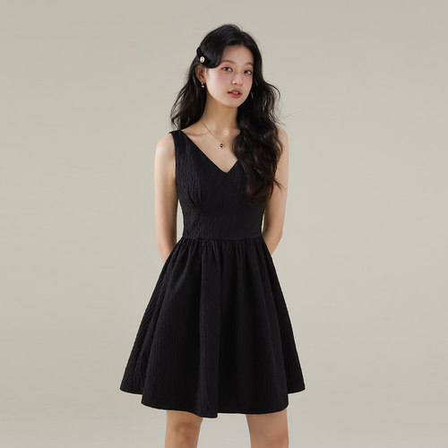 小黑裙礼服onemore短裙