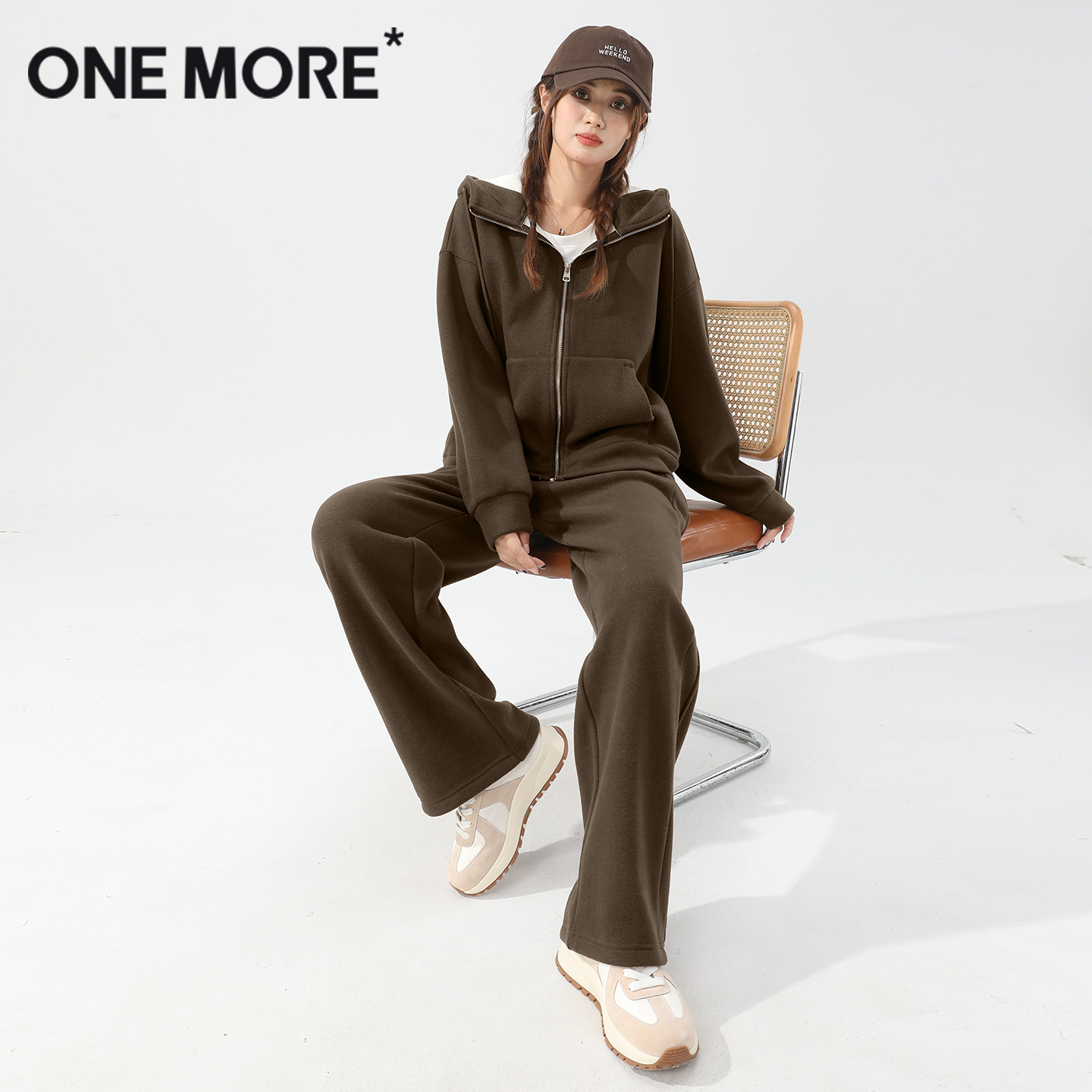 onemore慕斯绒运动套装