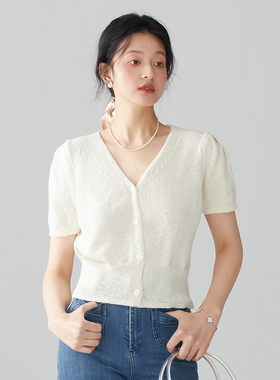 one more2025夏季女装v领法式泡泡袖针织衫女高级感短袖薄款上衣