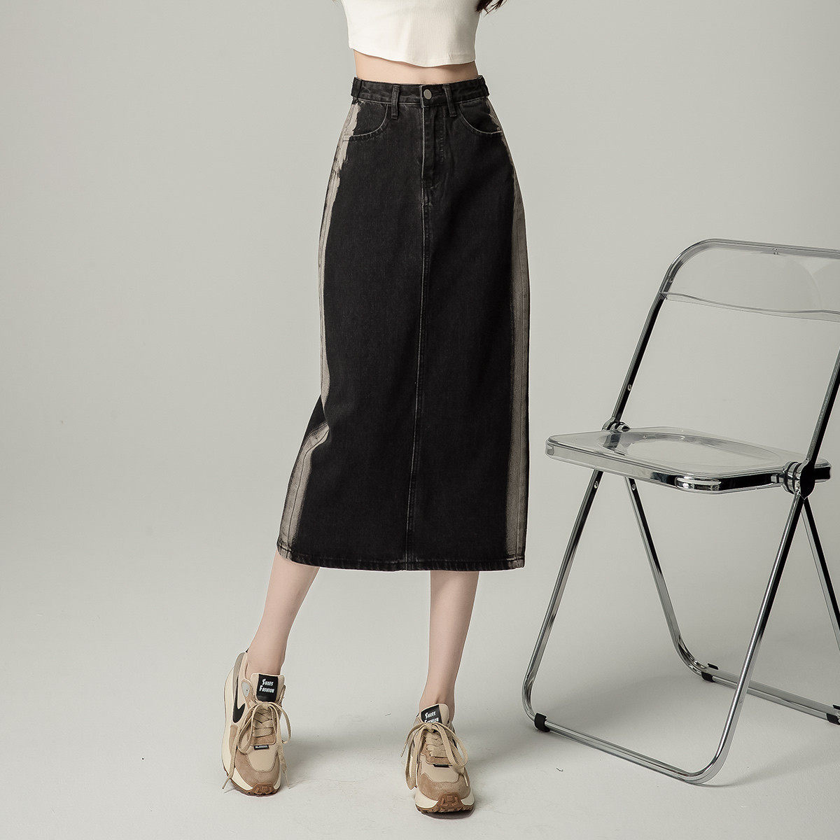one more牛仔半身裙女2026新款夏黑色高腰显瘦中长款开叉