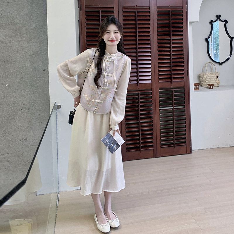 one more26春新中式风马甲连衣裙套装温柔风气质高级感减龄