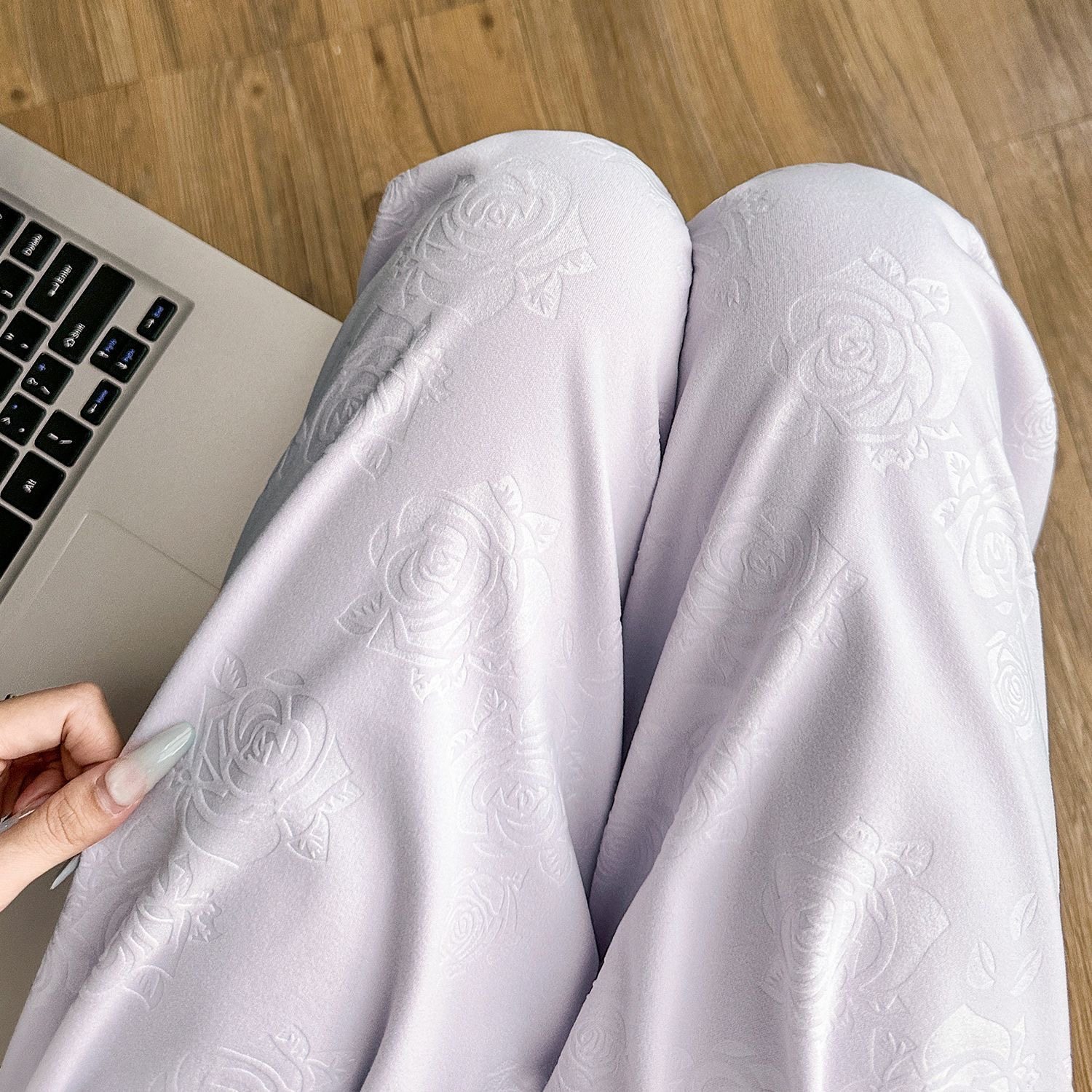 秋冬遛弯裤子软糯德绒保暖睡裤女长裤玫瑰花宽松休闲家居裤可外穿,女士内衣/男士内衣/家居服,睡裤/家居裤,淘宝优惠券,粉丝福利购,淘宝优惠卷