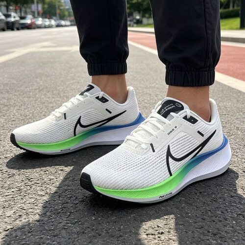 Nike/耐克 Air Zoom Pegasus 40 舒适休闲训练跑步鞋 DV3853-006