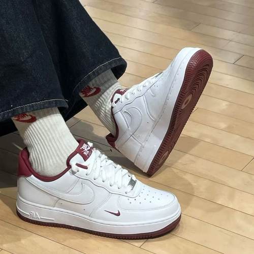 Nike/耐克系带男防滑耐磨低帮