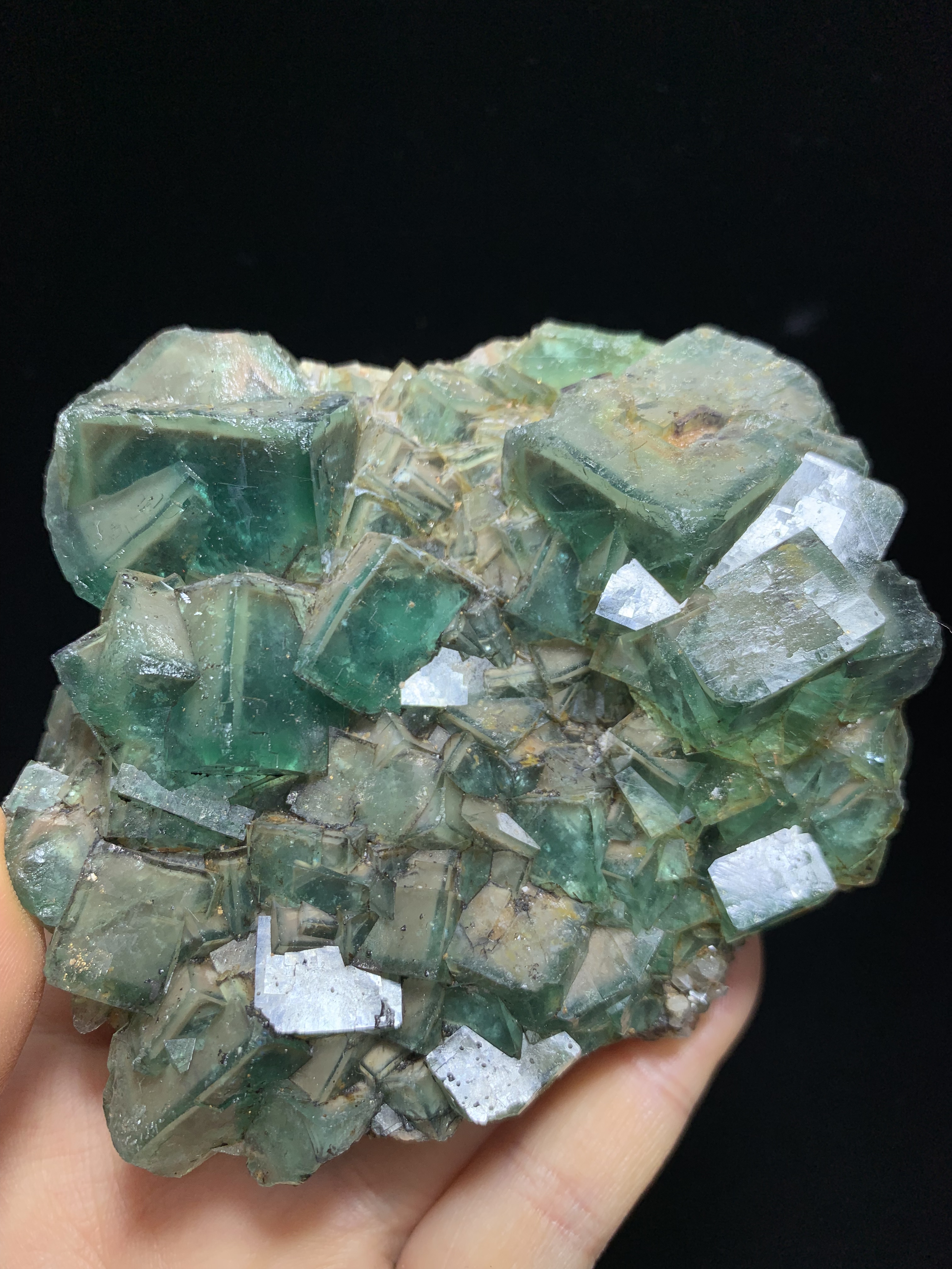 天然绿萤石原矿标本矿物晶体原石半宝石水晶奇石收藏装饰摆件
