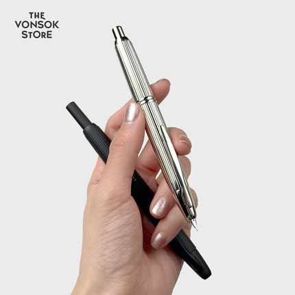 纵向书写 TVS¨ PILOT Capless Stripe百乐条纹按动钢笔