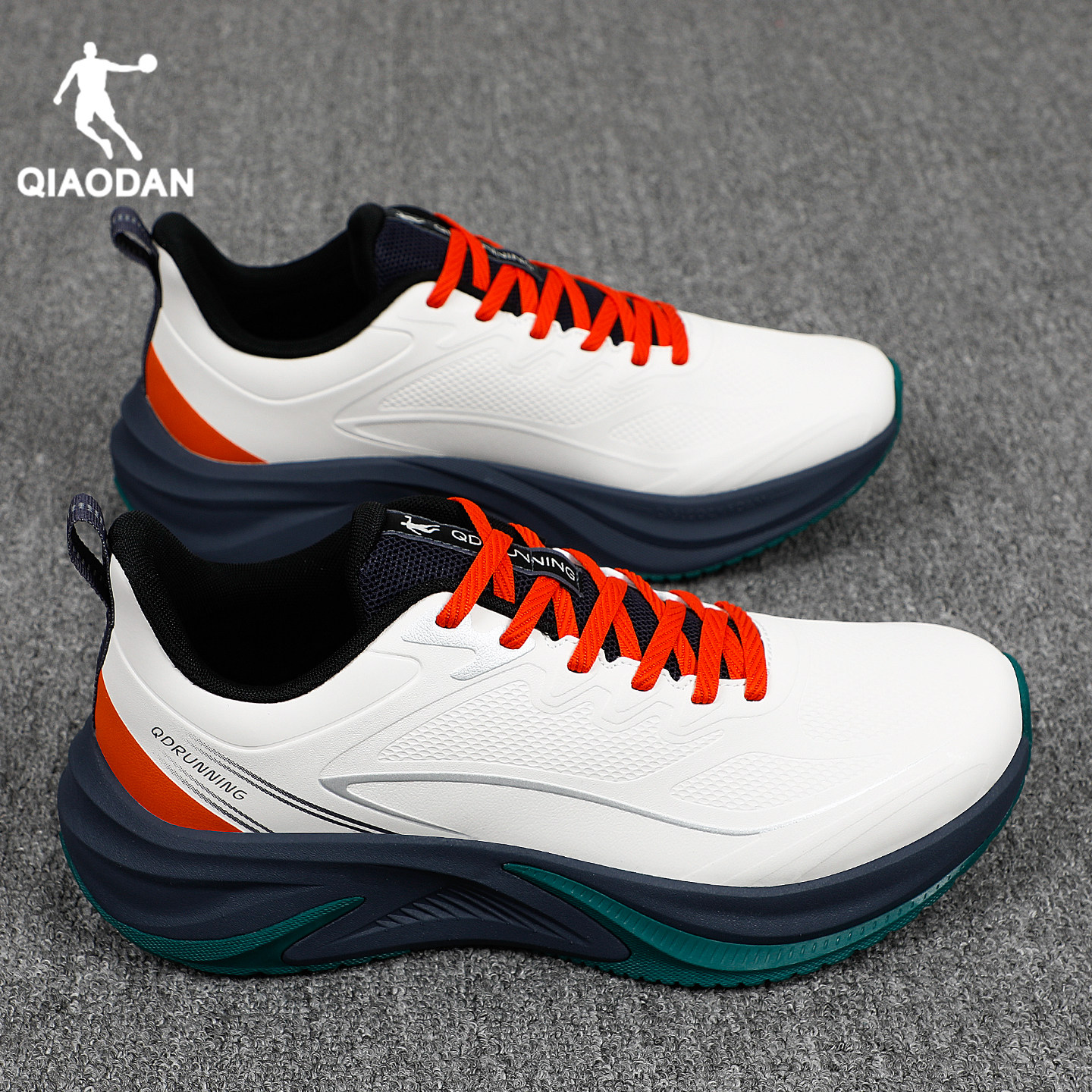 乔丹雨翼5运动鞋男士2026冬季新款皮面防水休闲专业减震跑步鞋子