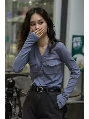 Double pocket V-neck knitted cardigan coat 2021 Autumn New Hong Kong flavor slim base long sleeve sweater women