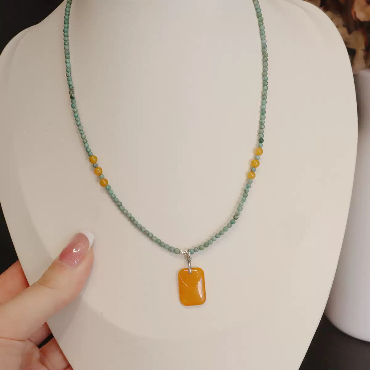 天然绿松石项链夏锁骨链搭配蜜蜡盐源吊坠女生礼物高级感饰品