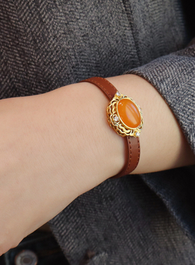 天然蜜蜡表盘手链鸡油黄蜜蜡手饰品高级感时尚通勤皮革手环