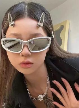 骑车高级感潮男辣妹感银色墨镜Y2K方形凹造型街头炫酷夏日百搭ins