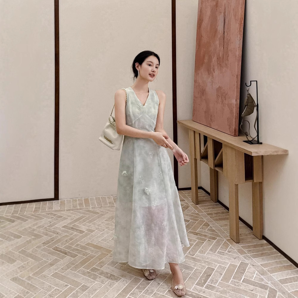 DIGM法式温柔度假风立体花朵晕染背心裙2025春夏连衣裙女A17291