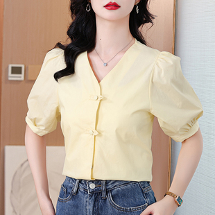 搜搜新中式杏色短袖衬衫女新款夏季轻奢高级感气质泡泡袖盘扣上衣