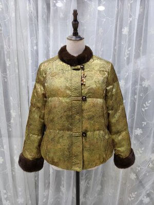 轻奢Y799专柜正品冬季气质女装时尚保暖冬季加厚百搭羽绒服外套