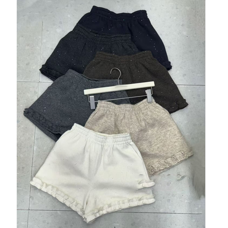 休闲短裤女花边设计松紧腰显瘦减龄阔腿裤多色可选