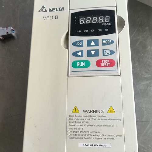 议价台达变频器 VFD037B43A