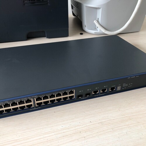 议价H3C S3528TP-EA交换机，成色95新，实拍图，无拆