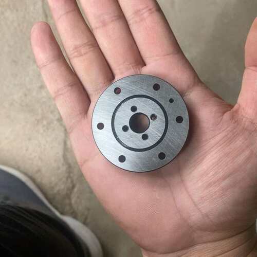 议价RU28交叉滚子轴承转盘轴承。有一百多个。全新的质量。二手的