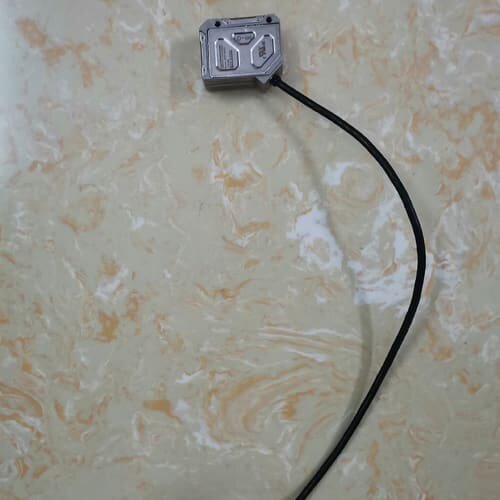 议价欧姆龙E3ZR-CT81D-D-MITJ传，实物拍成色错