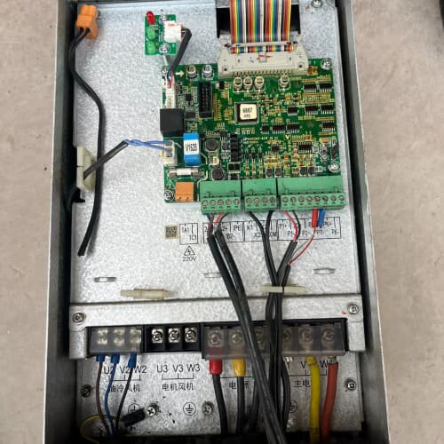 议价AP100-T3-011S变频器