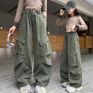 女童裤子春秋2025新款儿童洋气大童宽松直筒阔腿军绿色女孩工装裤