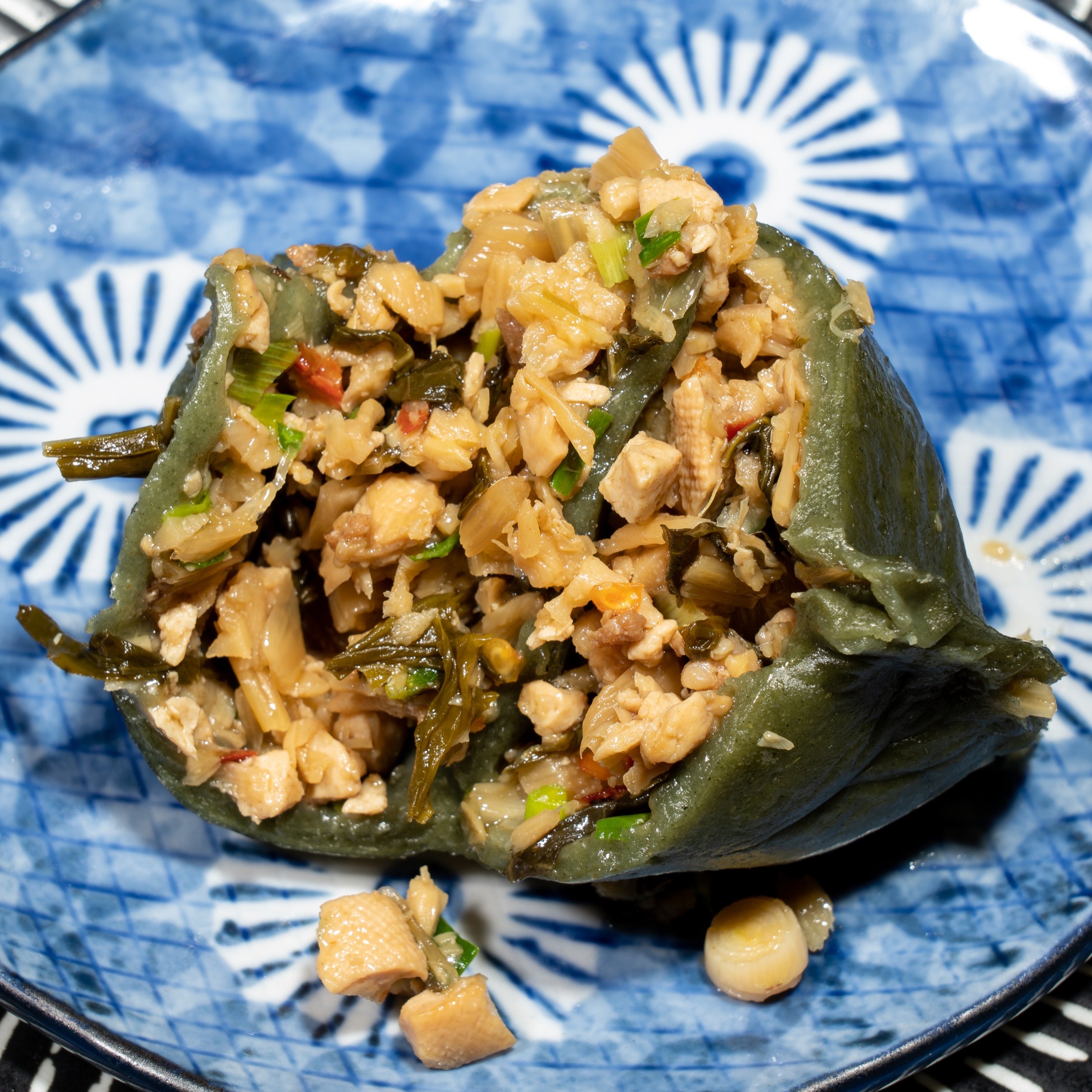 浙江特产衢州手工清明果艾草青团咸味米粿子艾饺龙游美食农家小吃