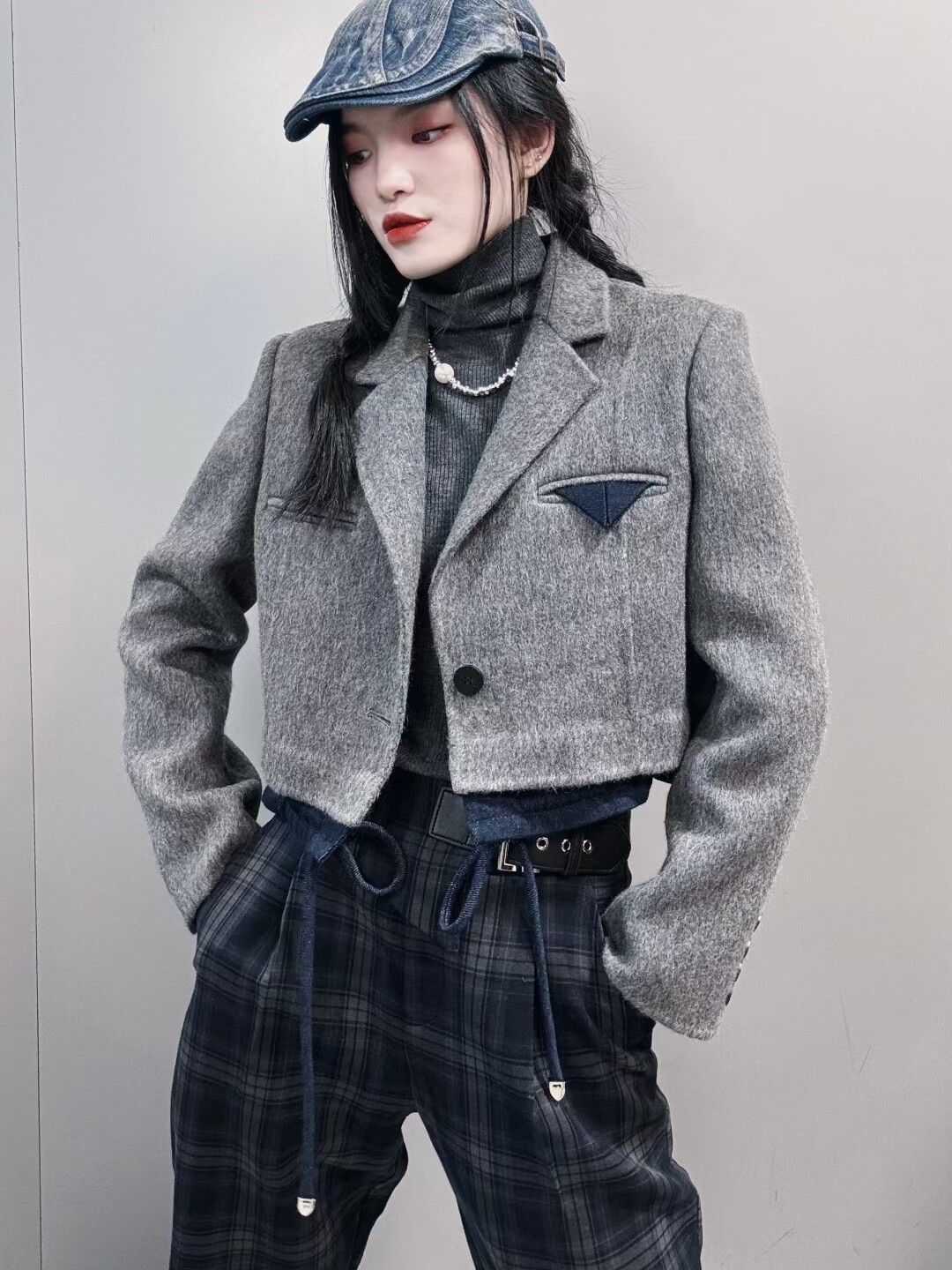 欧洲站2024冬季新款欧货时尚百搭显瘦羊绒外套女短款小西服上衣潮