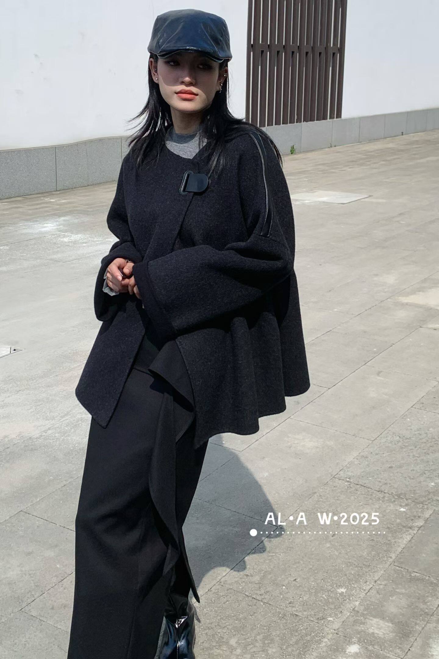 欧货2025冬季新款百搭宽松显瘦时尚收腰圆领双面羊绒大衣外套女潮